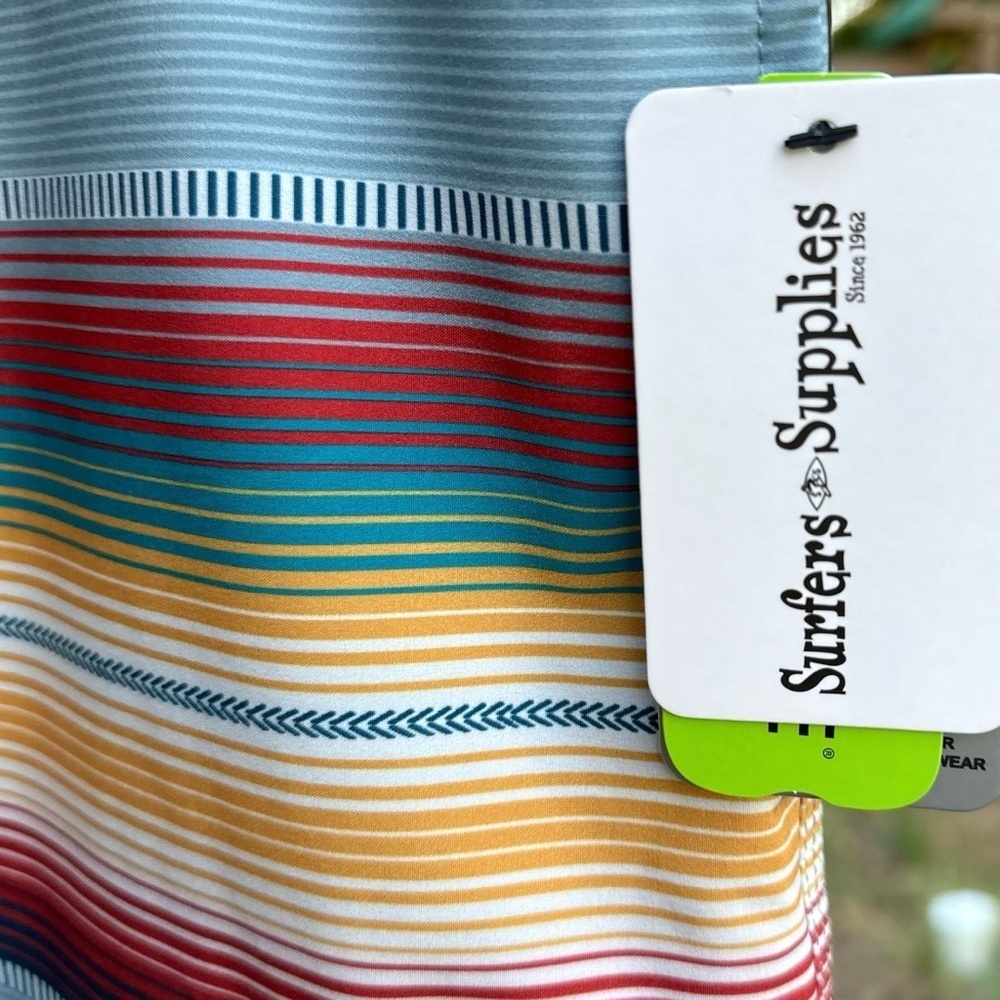 SOLD!Board shorts from my local surf shop called surfer supplies NWT - Picture 5 of 8
